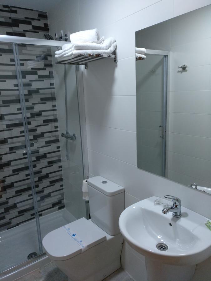 לוגרוניו Hostal Rioja Condestable מראה חיצוני תמונה
